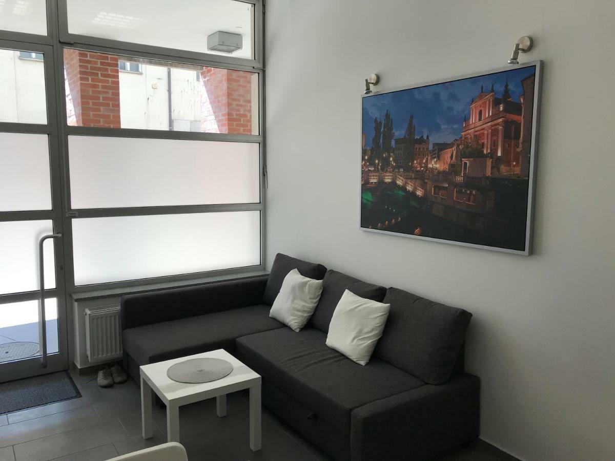 Appartement Viktor à Ljubljana Extérieur photo